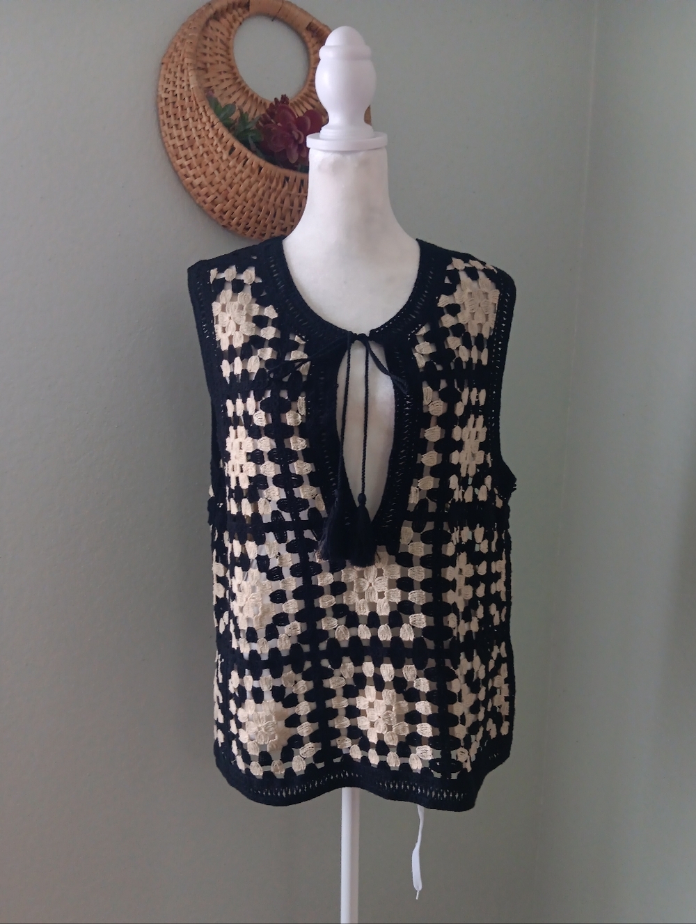 Adiva Black and Cream Crochet Tie-Front Vest